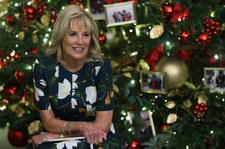 Jill Biden pokazała udekorowany Biały Dom. Zrobiła to lepiej, niż Melania Trump?