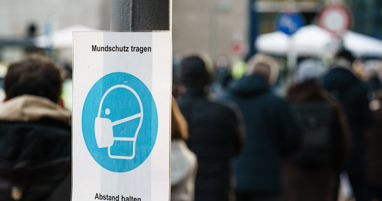 Lockdown dla niezaszczepionych i powszechny obowiązek szczepień. Niemcy walczą z Covid-19