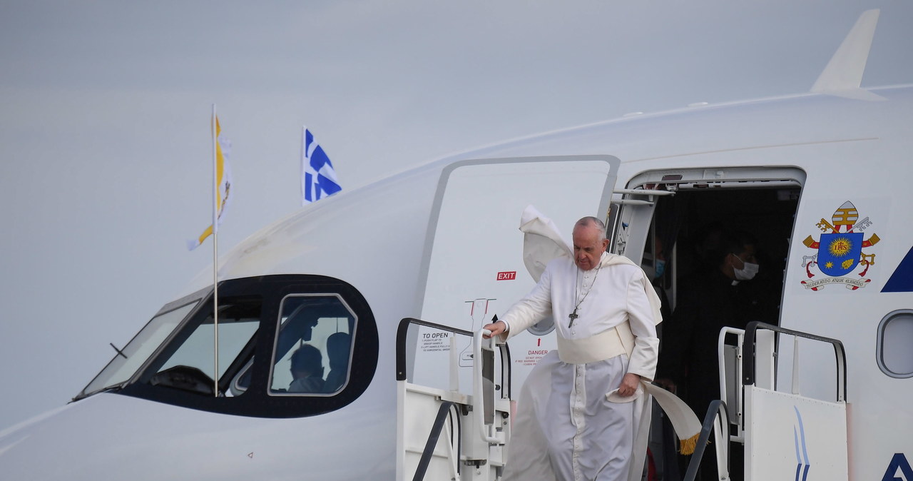 Papież zabierze do Włoch 50 migrantów z Cypru