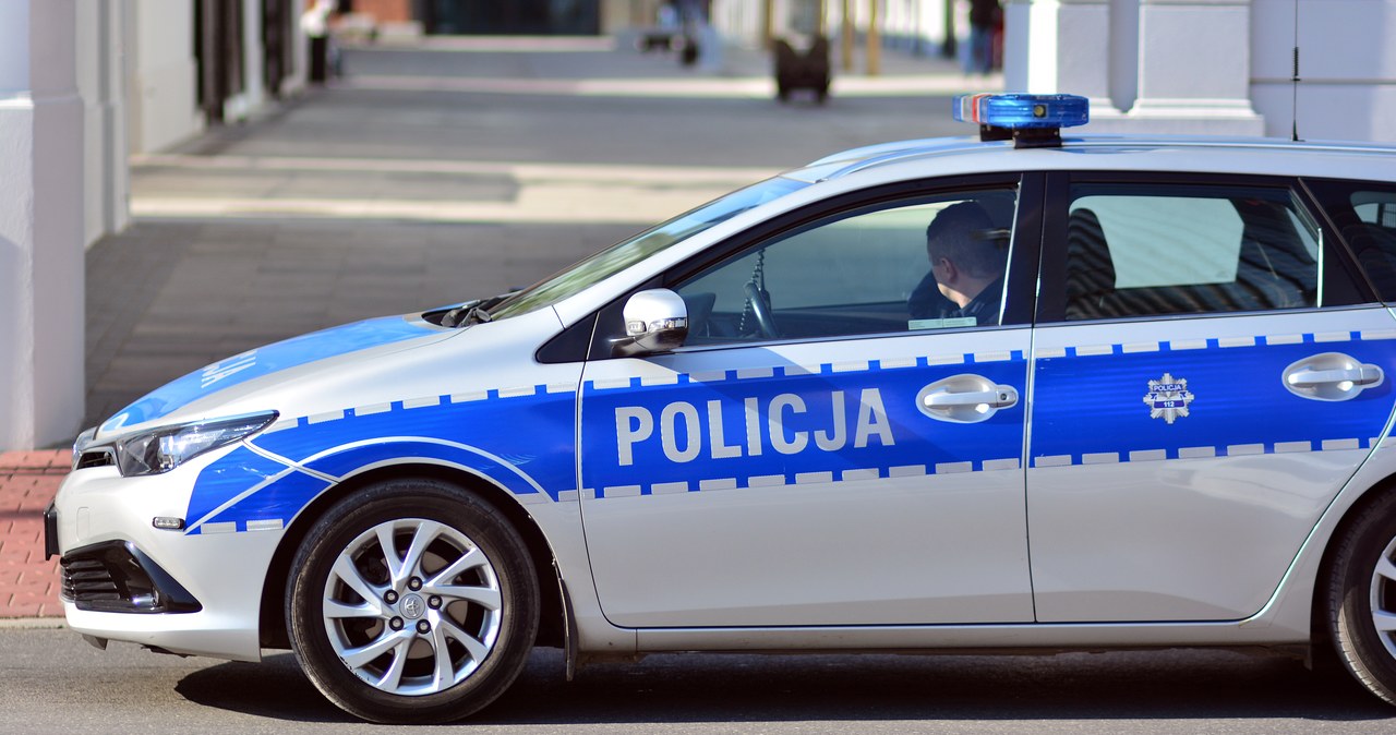 Obława na nożownika w Warszawie. Zaatakował młodego mężczyznę