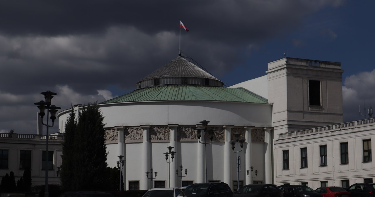 Emerytury stażowe. Nie ma jednoznacznego stanowiska Zjednoczonej Prawicy