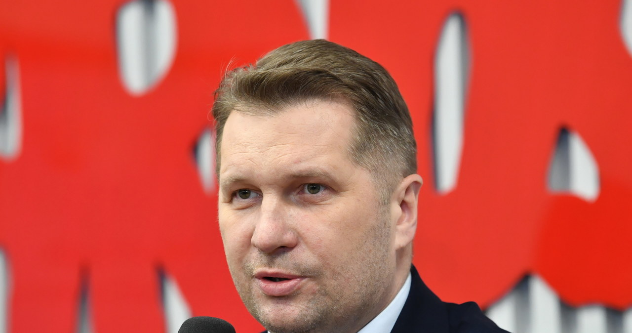 „Rondo chamstwa i wulgarności kobiet”. Czarnek o zmianie nazwy ronda Dmowskiego