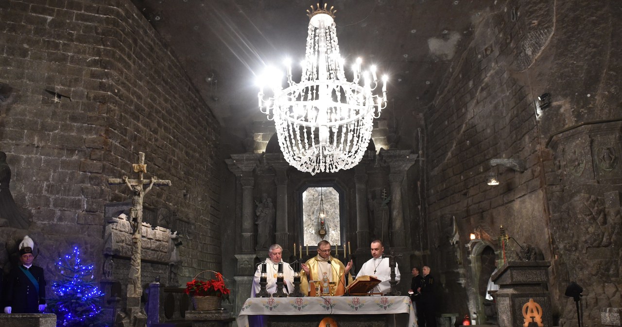 Pasterka z Kopalni Soli „Wieliczka” w wigilijny poranek