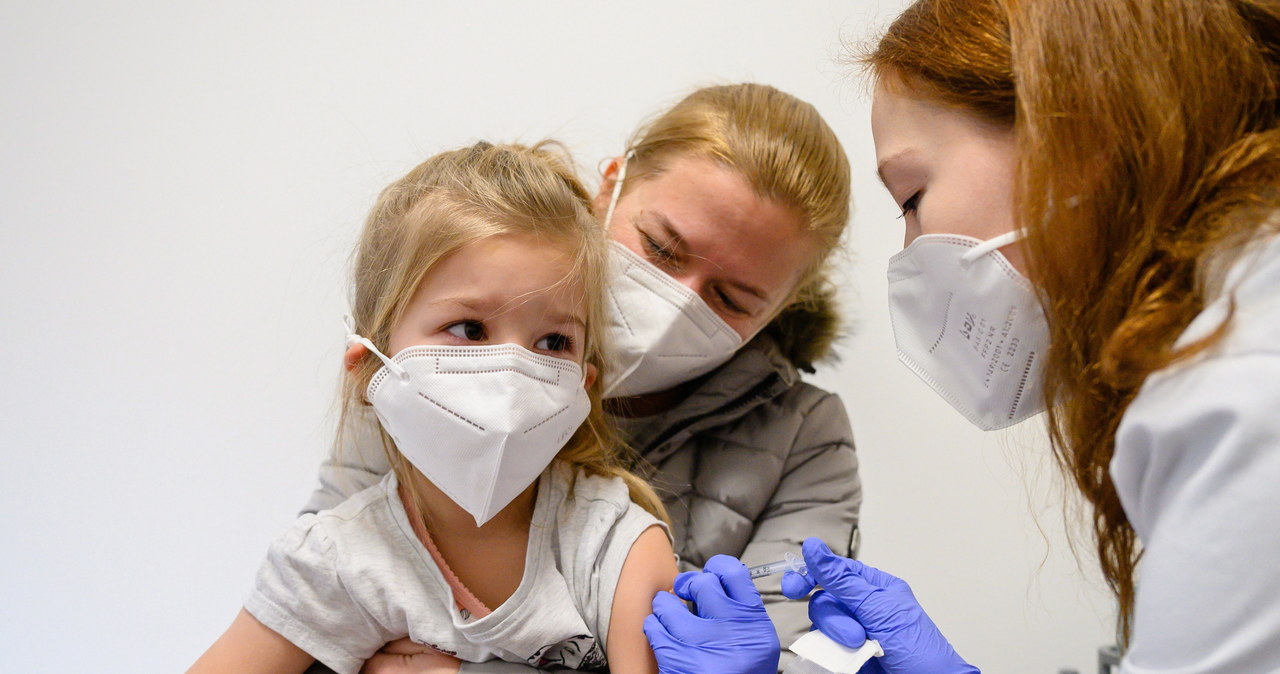 Pfizer: Szczepionka na Covid-19 nieskuteczna w przedziale wiekowym 2-5 lat