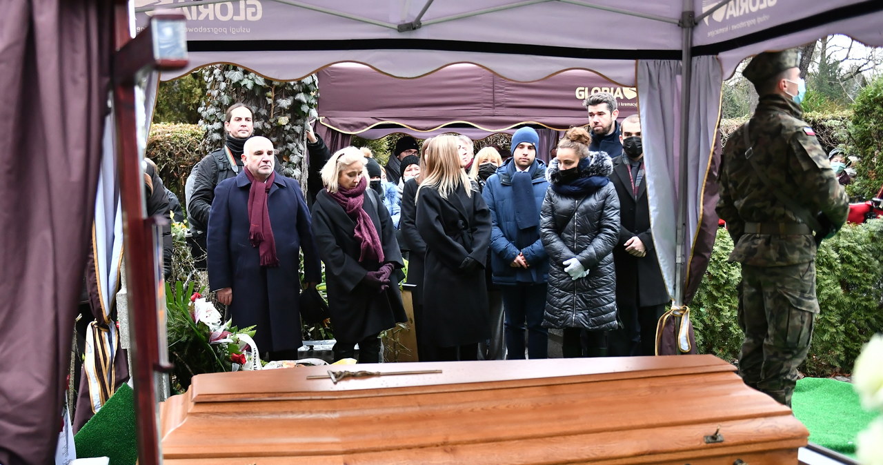 Pogrzeb Sylwestra Chęcińskiego. „Odchodzą sami swoi, bo nie ma mocnych”
