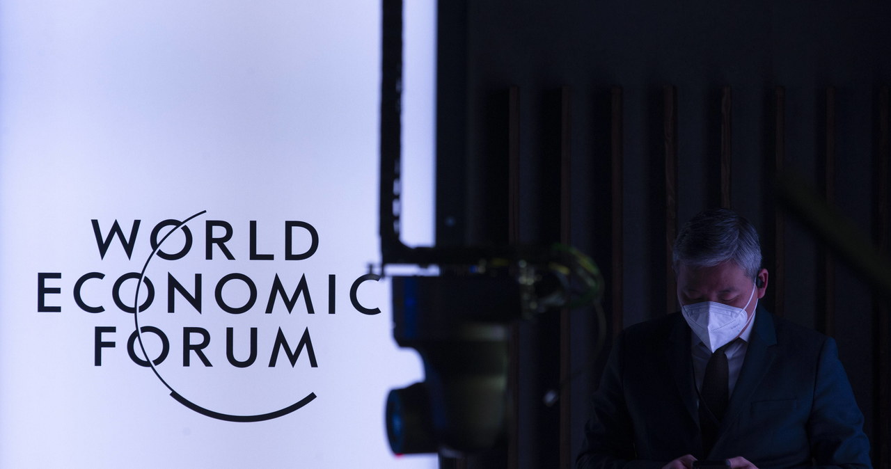 Styczniowy szczyt w Davos odwołany. Powodem Omikron