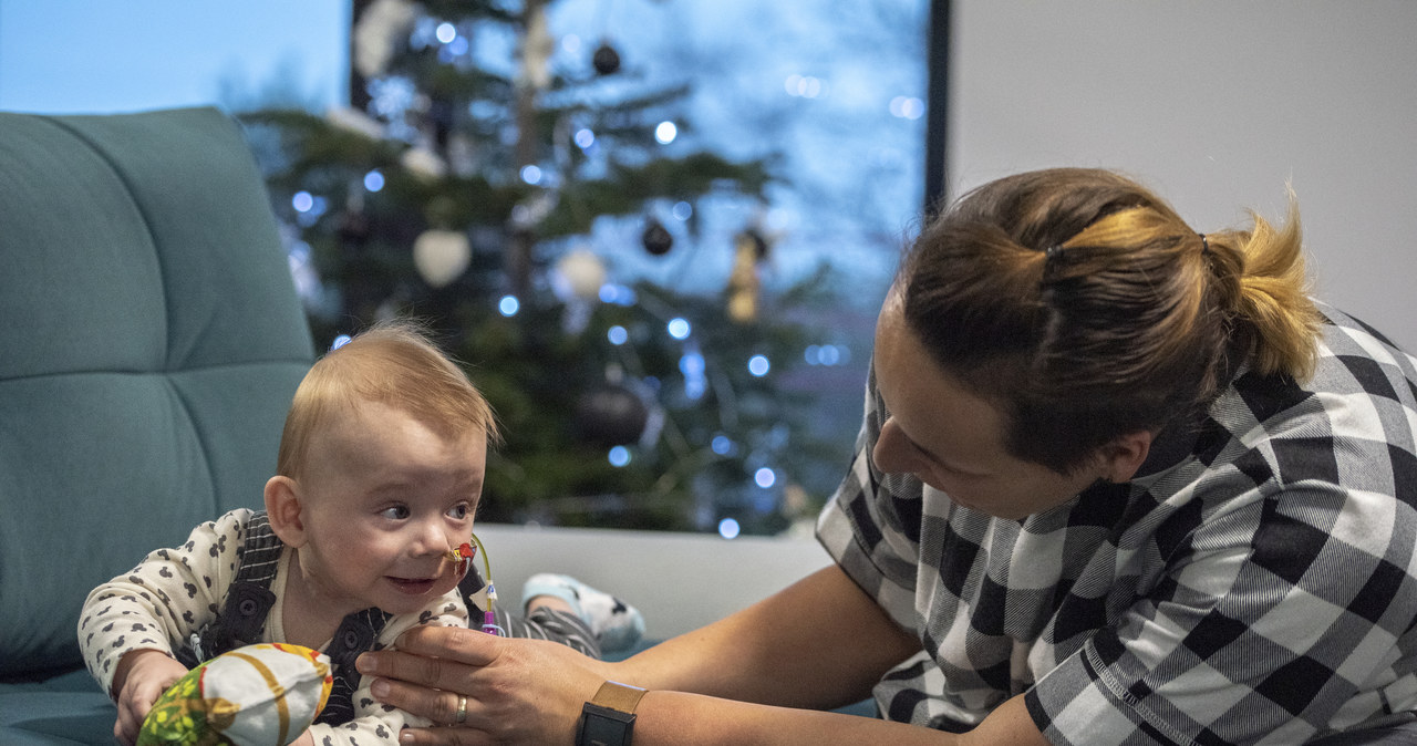 „Mamy happy end”. 9-miesięczny Marcinek zamiast w szpitalu spędzi te święta z rodzicami