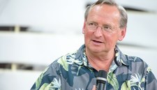 Wojciech Cejrowski stanął na żółwiu. W sieci zawrzało