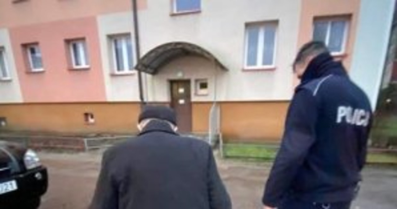 Przez awarię bankomatu nie mógł kupić jedzenia. Policjanci pomogli 91-latkowi