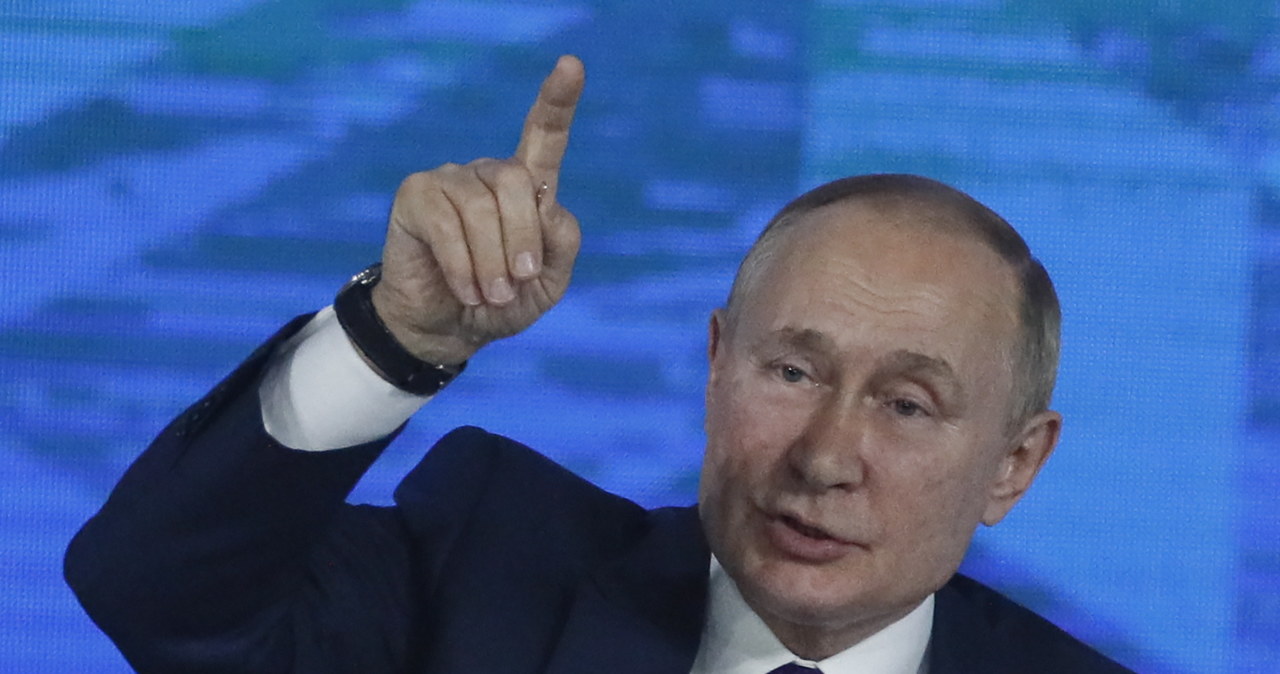 Putin: Przeprowadziliśmy kolejne udane testy pocisku hipersonicznego Cyrkon