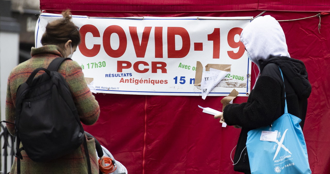 Dodatkowe obostrzenia we Francji. Maseczki obowiązkowe również na zewnątrz