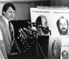 Wybierał najpiękniejsze. Mordercza podróż Christophera Wildera