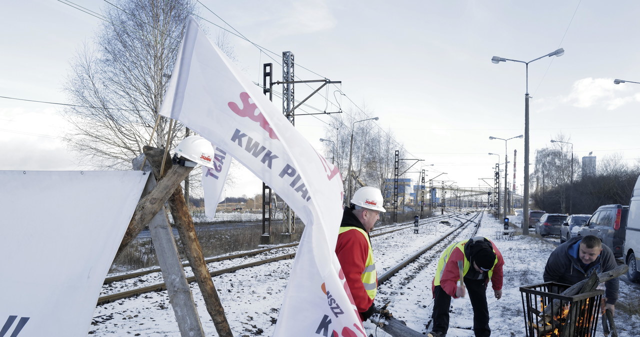 Związkowcy na torach. Ruszyły górnicze blokady wysyłki węgla