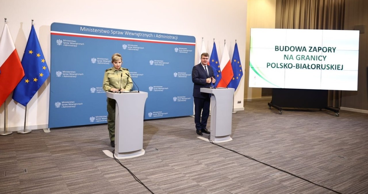 Mur na granicy. Straż graniczna podpisała trzy umowy