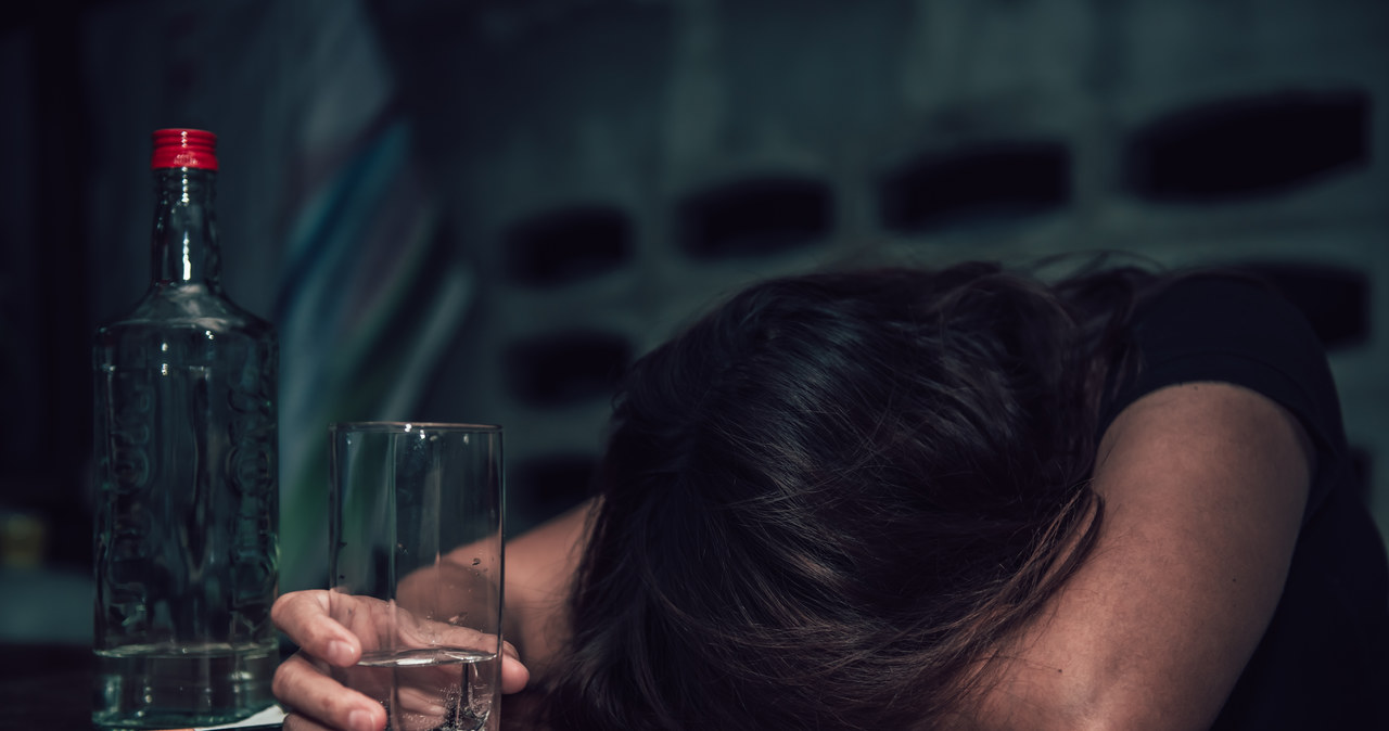 Pijana matka opiekowała się trójką dzieci. Miała dwa promile