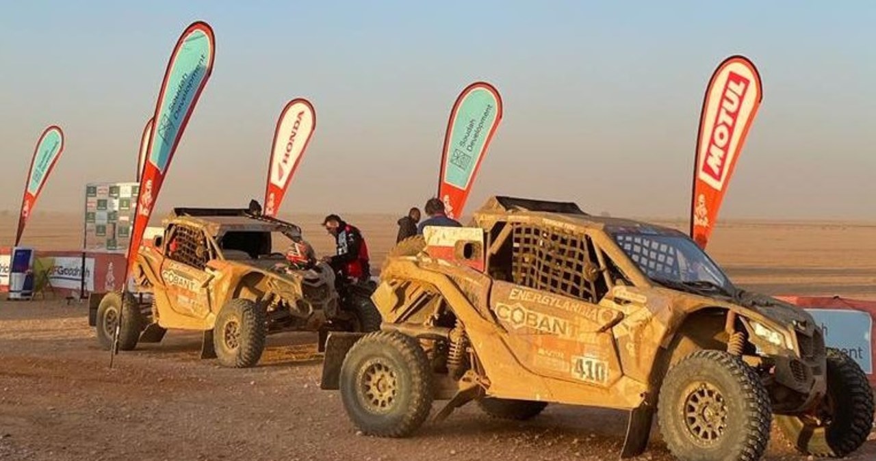 Rajd Dakar. Michał Goczał i Szymon Gospodarczyk na podium czwartego etapu
