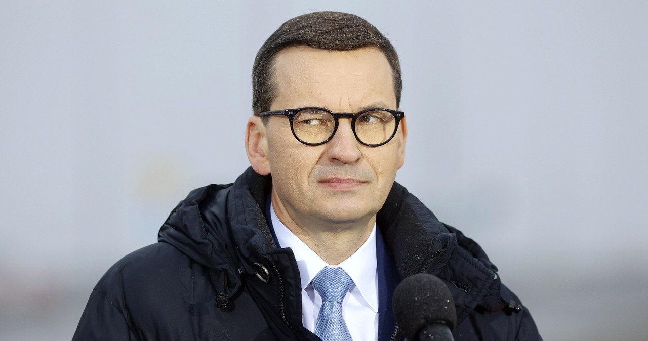 Premier ostro o zamknięciu profilu Konfederacji na FB