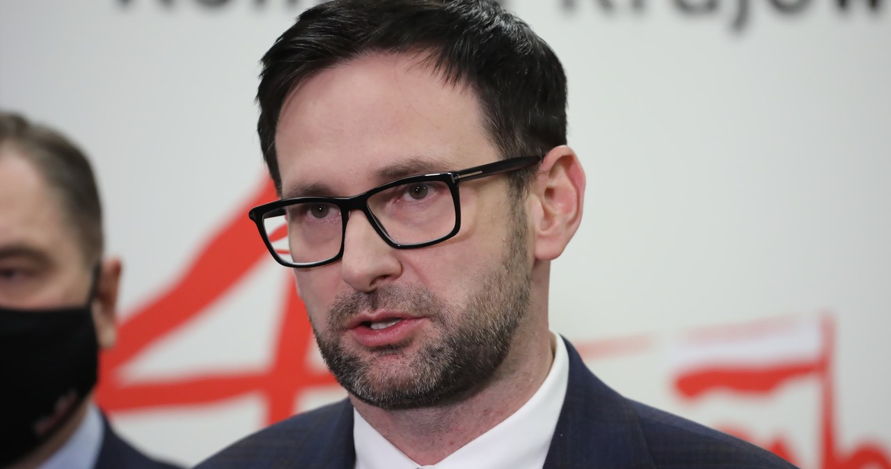 Obajtek: Decyzja rządu pozwoli obniżyć ceny paliw do 5 zł za litr
