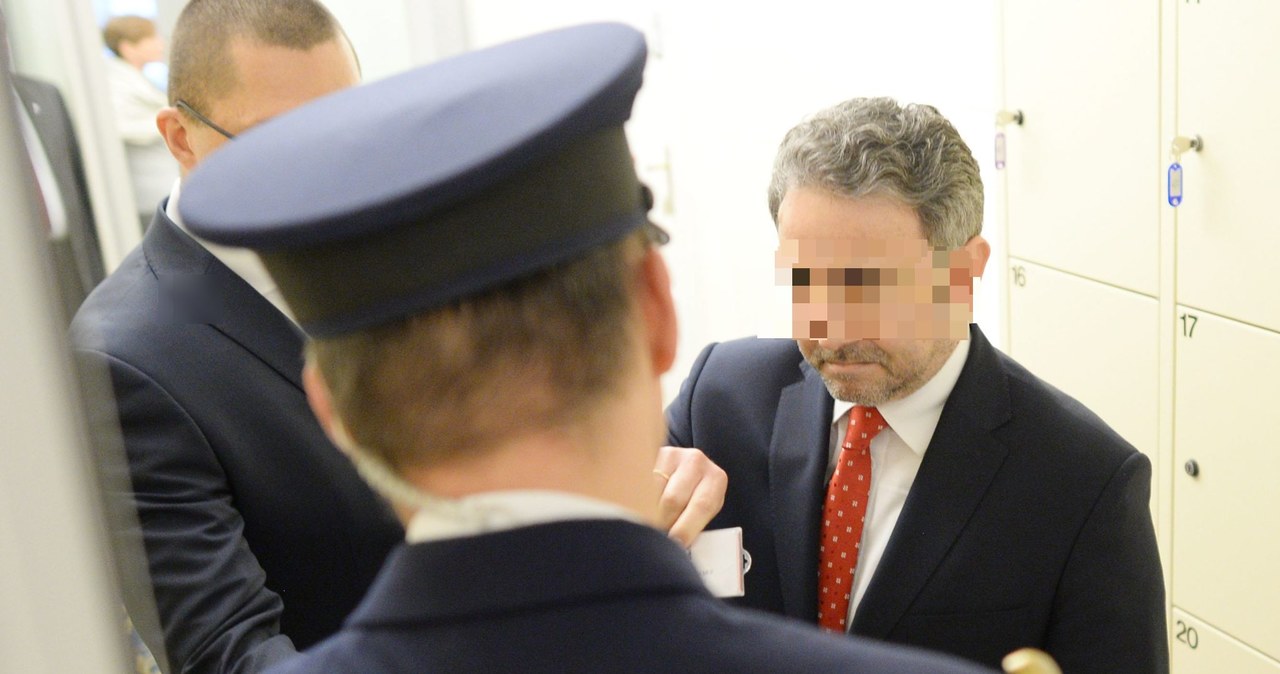 Były szef Agencji Wywiadu z zarzutami