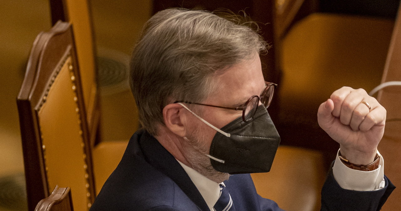 Czeski rząd zatwierdzony przez parlament. Debata trwała 22 godziny