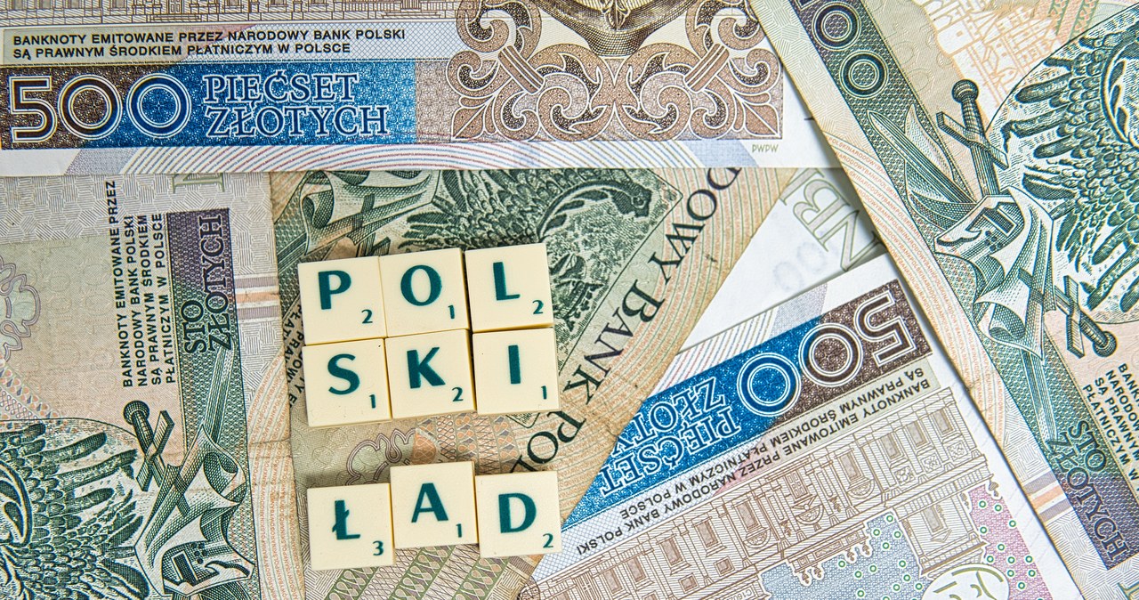 Polski Ład i umowa zlecenie. Stracą osoby zarabiające niecałe 5 tys. brutto