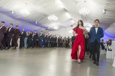 Studniówka 2022. Ile trzeba wydać na bal maturalny?