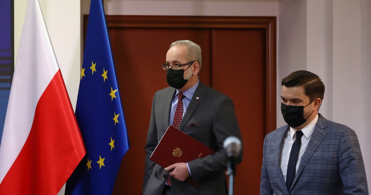 Rząd popiera weryfikację covidową. Teraz czas na Sejm