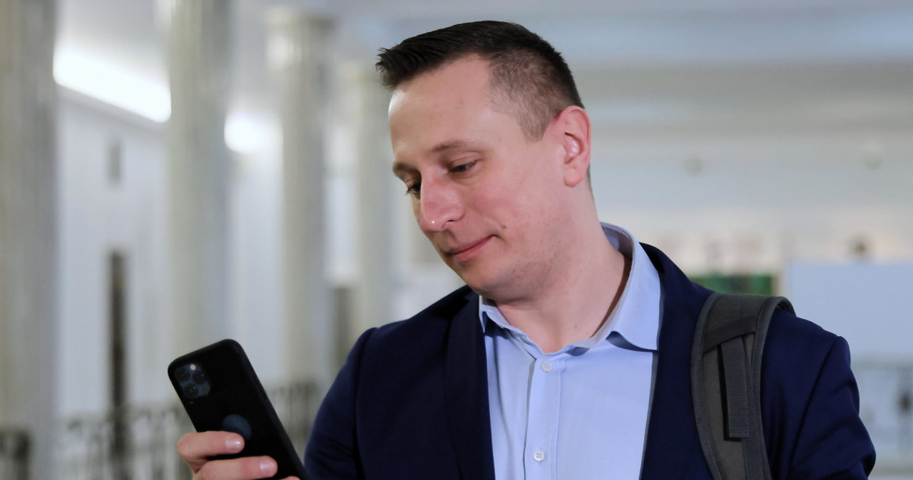 Zhakowany telefon Brejzy. Prokuratura wszczęła postępowanie