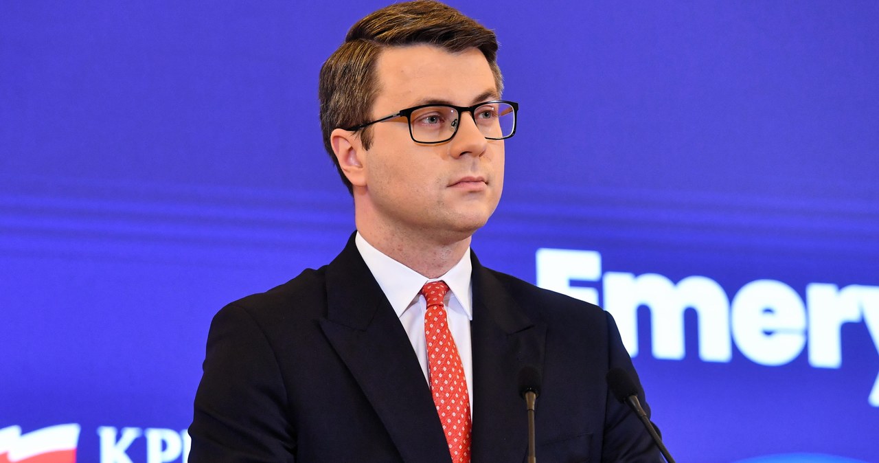 Weryfikacja covidowa. Müller: Rząd jest zdeterminowany