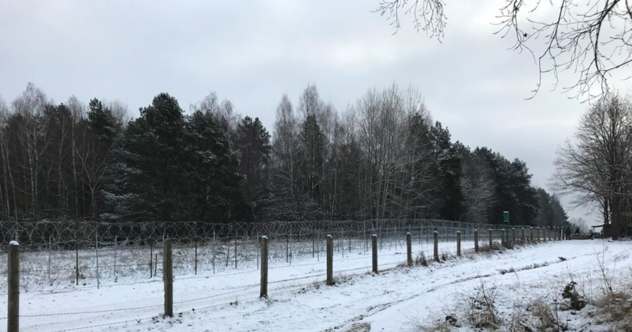 Białoruscy żołnierze strzelali z długiej broni na granicy z Polską