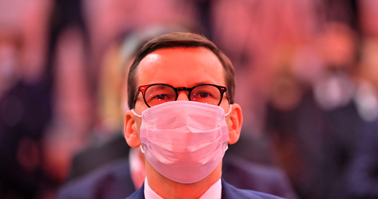 Sondaż: Czy premier powinien zostać odwołany ze stanowiska przed końcem rządów PiS-u?