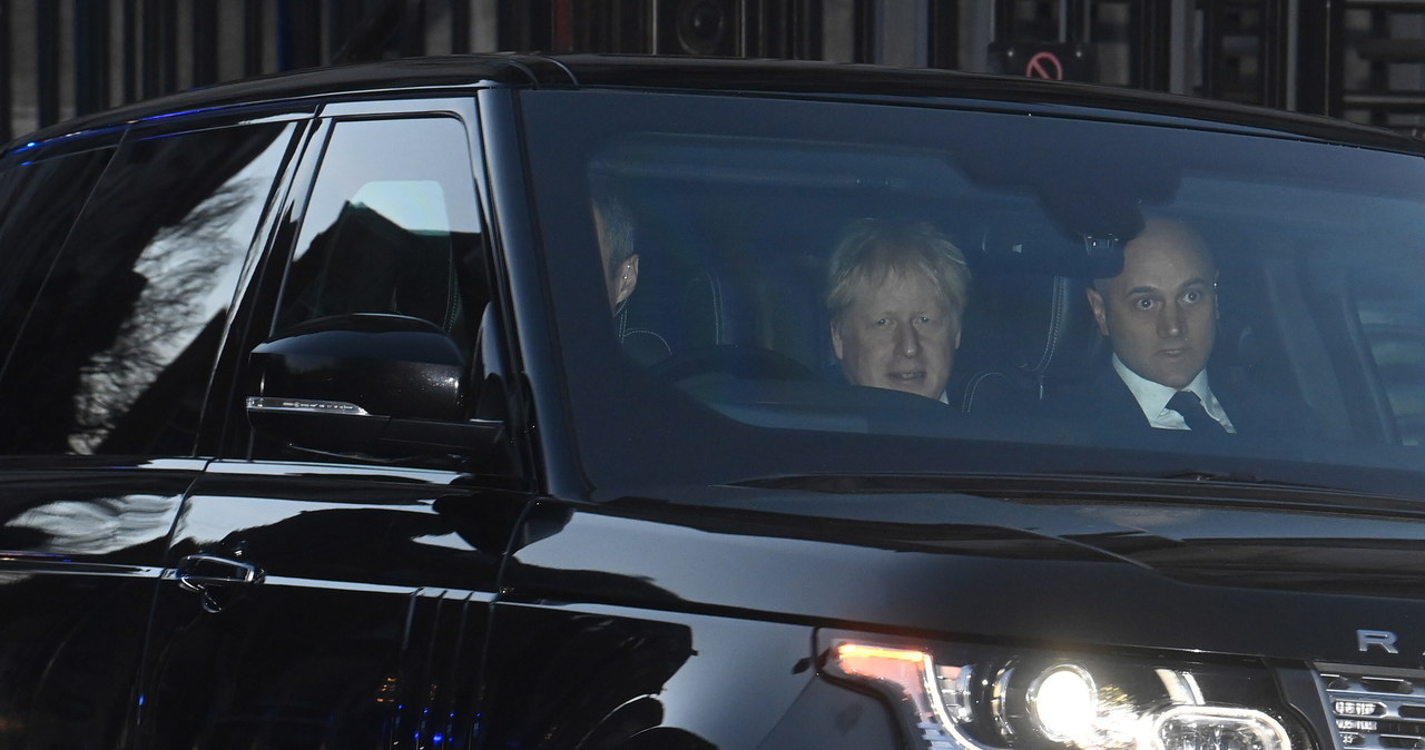 Imprezy na Downing Street. Boris Johnson otrzymał raport