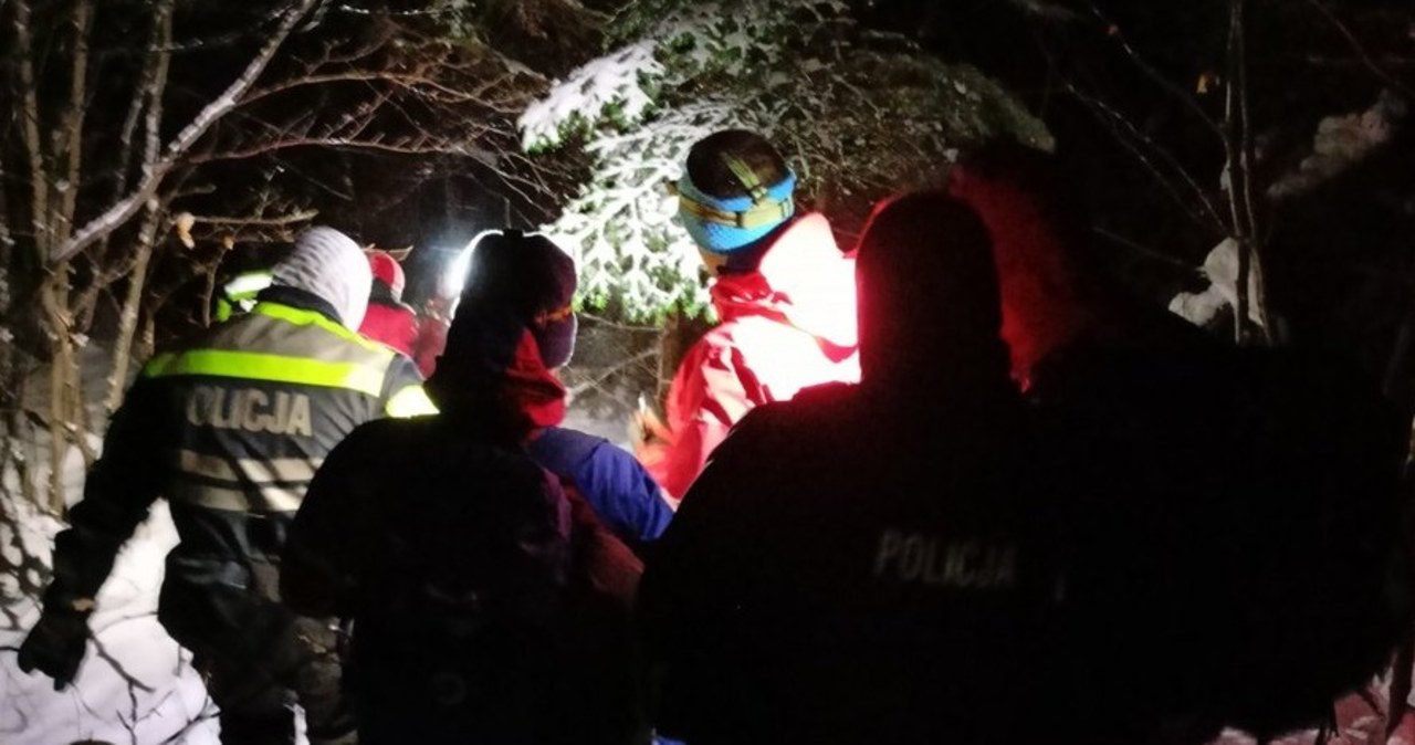 18-latek zaginął podczas śnieżycy. Znaleziono go dzięki aplikacji „Ratunek”