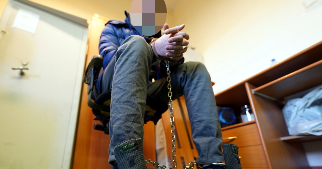 Napad i zabójstwo w Aninie. Zatrzymano pięć osób w wieku do 17 do 22 lat