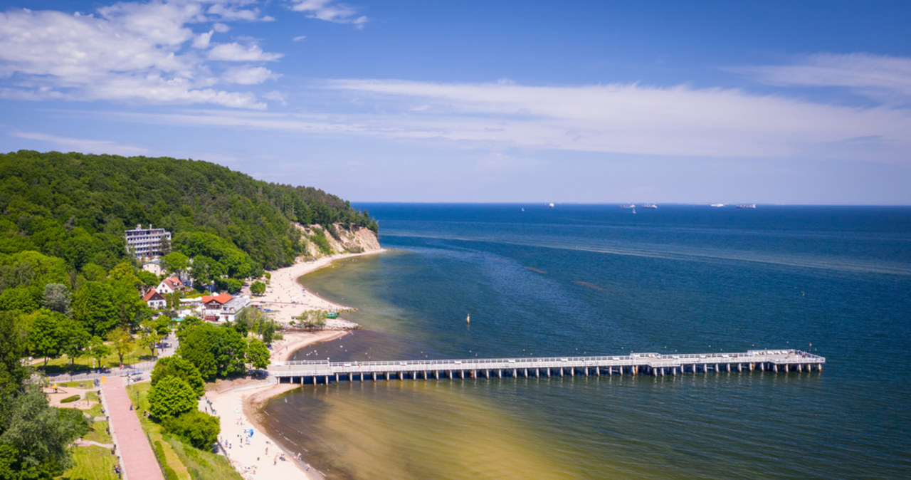 ​Trójmiasto: Zniknęła plaża w Gdyni Orłowie. Tak wyglądała kiedyś