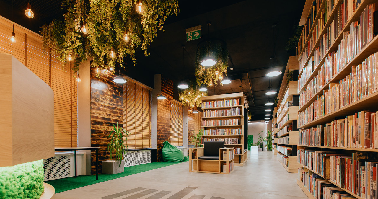 Zamiast kotleta serwują książki. Niezwykła biblioteka w Lublinie