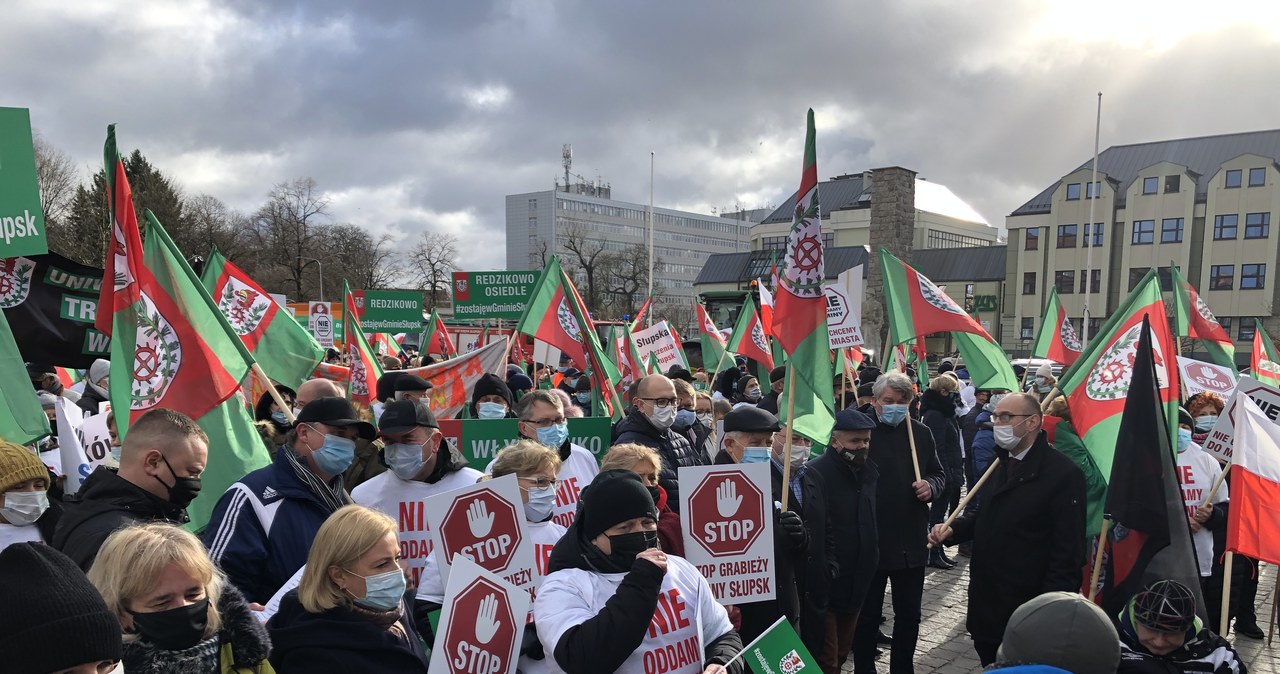 Słupsk kontra Słupsk. Protest przeciw przejęciu części gminy przez miasto