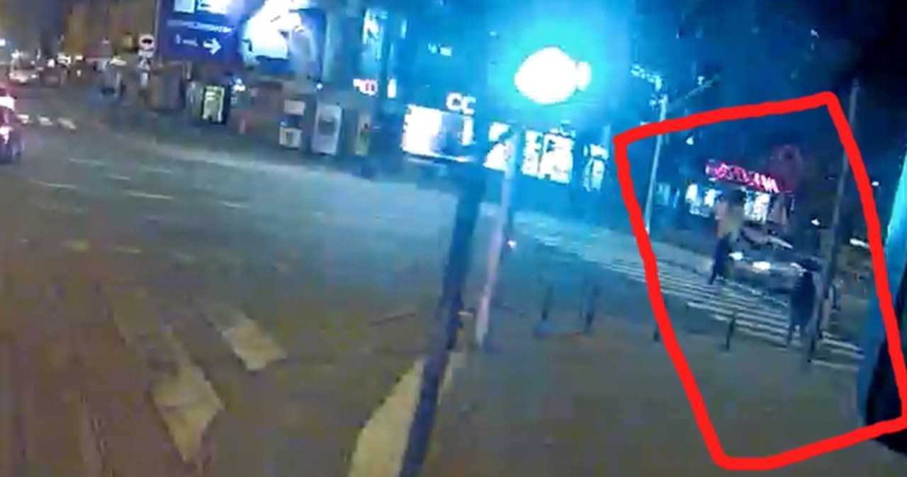 Potrącił pieszego i 200 metrów dalej spowodował kolizję. Policja poszukuje świadków