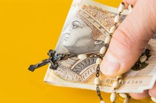 Cennik usług kościelnych 2022: Ile wynosi „co łaska” w dobie inflacji?