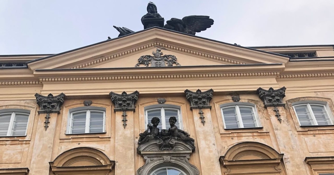 Konserwator skontrolował Pałac Sapiehów w Warszawie