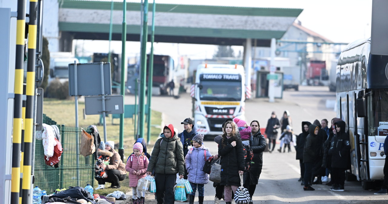Ukraina: Prawie 300 tys. osób uciekło ze swoich domów