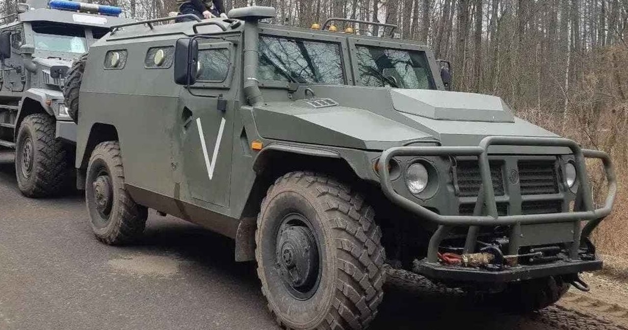 Ukraińcy szukają pojazdów oznaczonych literą „V”. „Terroryści z misją specjalną”