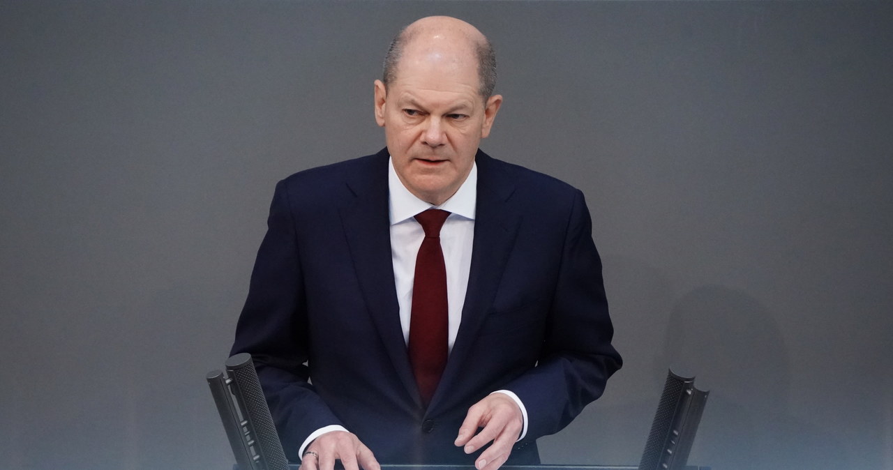 Scholz: Wszystkim rosyjskim bankom wyłączamy system SWIFT