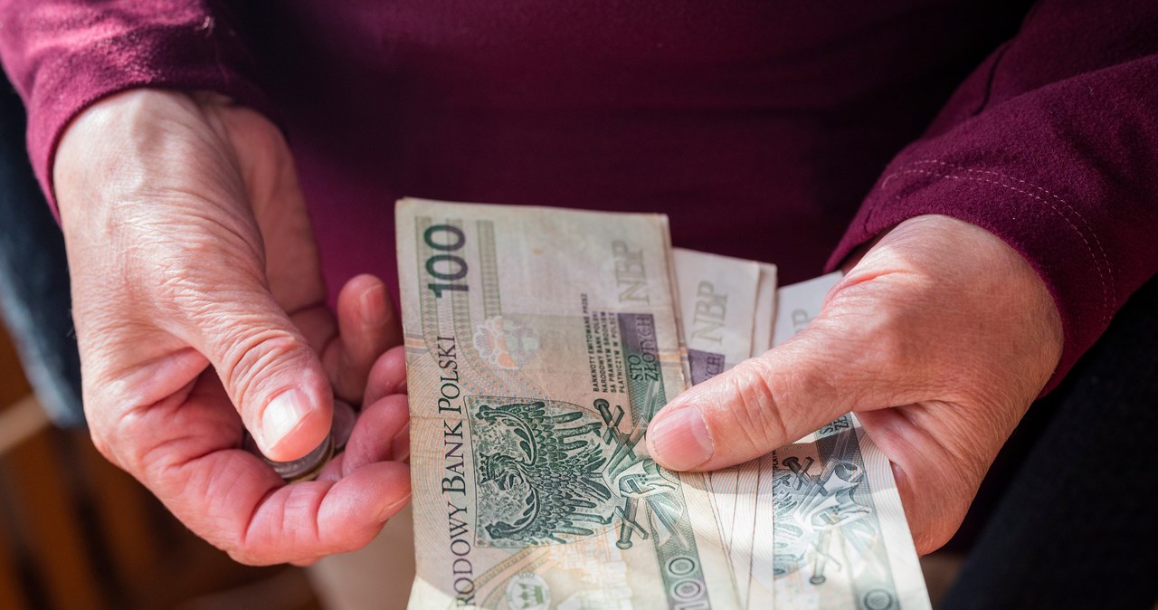 Szef PiS o 14. emeryturze: Chcemy ją zmienić w trwałe świadczenie