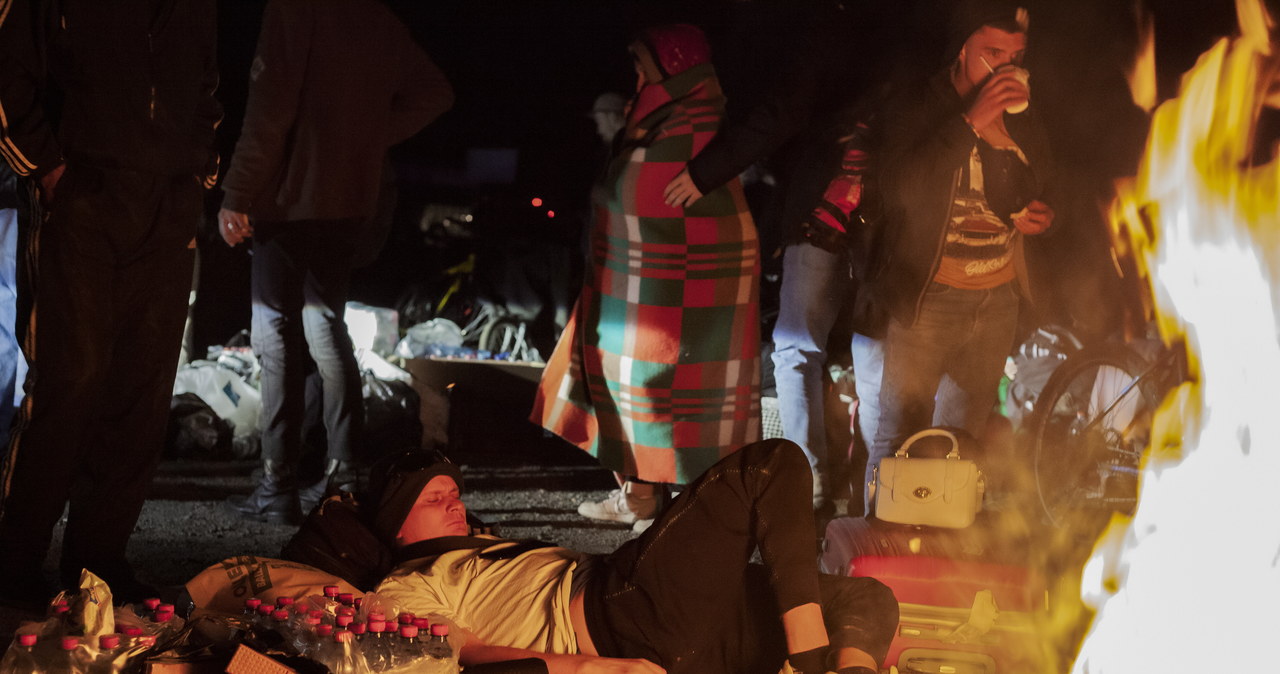 Saakaszwili przestrzega przed napływem Rosjan. „Duże zagrożenie dla małego kraju”