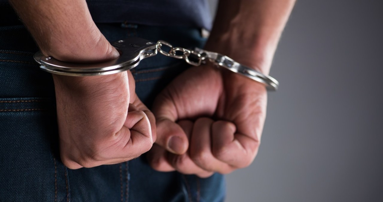 Policja zatrzymała pseudokibiców za ataki na nastolatków