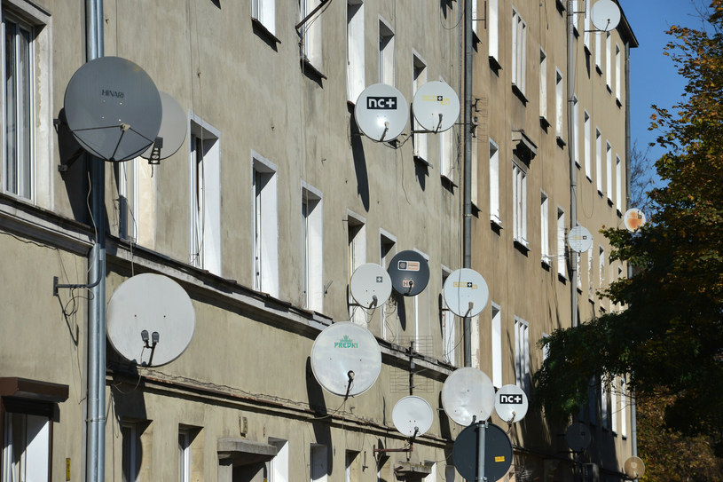 Abonament RTV: Czy trzeba wpuszczać kontrolerów? Prawnicy nie mają wątpliwości