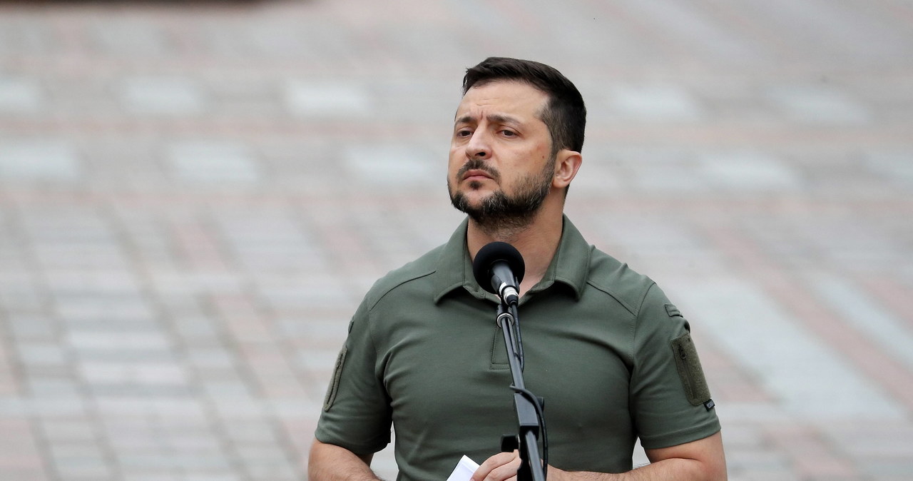 Zełenski: Rosjanie przygotowują swoje społeczeństwo na użycie broni nuklearnej