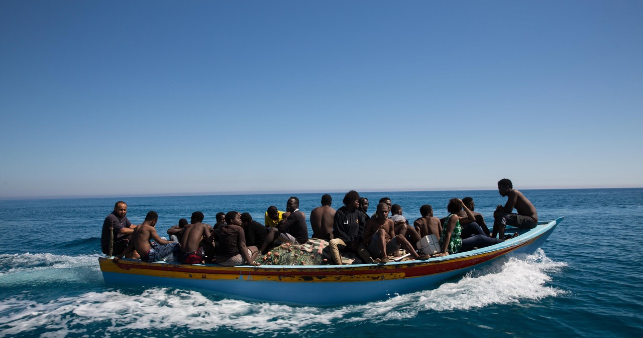 U wybrzeży Libii rozbiła się łódź. Zginęło co najmniej 15 migrantów