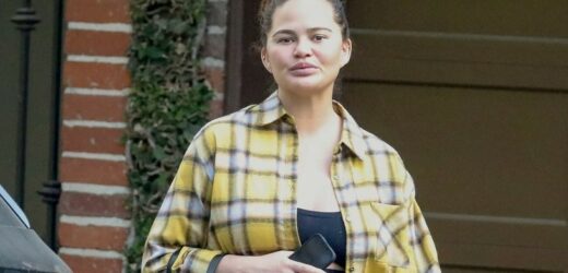 Chrissy Teigen pokazała się baz makijażu. Tak wygląda w naturalnym wydaniu